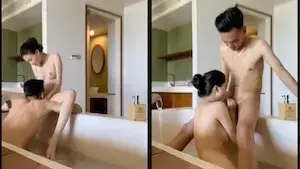 网曝不雅门事件23岁著名女明星不雅自拍外流与有钱男友露脸浴缸性爱视频男的每月都会给她几万元零花